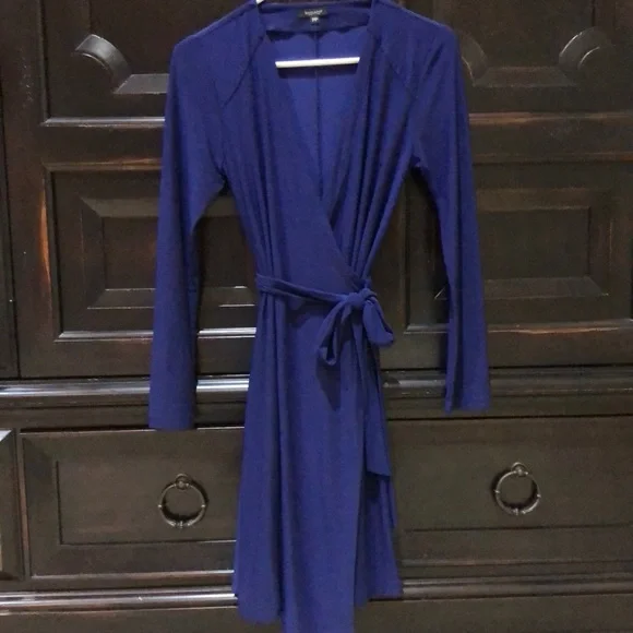 sachin and babi light blue dress Kate Middleton's Issa London Engagement Dress is Back in Stock